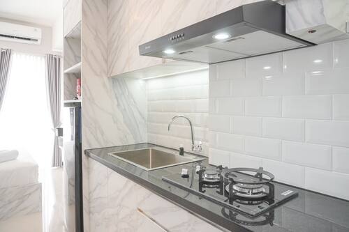 アパートメント | 専用キッチン | 大型冷蔵庫、コンロ、炊飯器、調理器具と食器
