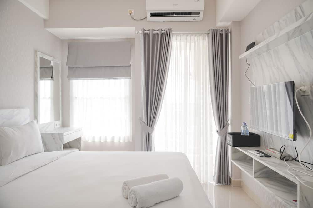 Modern Look And Comfy Studio Citra Living Apartment