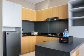 Apartment | Eigene Küche | Großer Kühlschrank, Herdplatte, Reiskocher