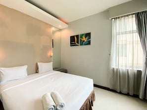 2 bedrooms, free WiFi - Homey 2Br Apartment Crown Court Executive Condominium (Cikarang)