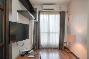 Interior - Modern And Cozy Stay 1Br At Tamansari Semanggi Apartment (Jakarta)
