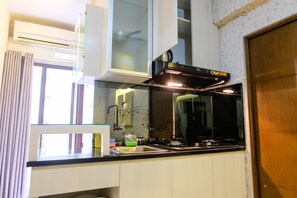 Apartment | Private kitchen - Homey And Cozy 3Br Apartment At Gateway Ahmad Yani Cicadas (Bandung)