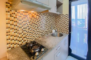 公寓 | 私人厨房 | 大冰箱、炉灶、电饭煲、厨具/餐具