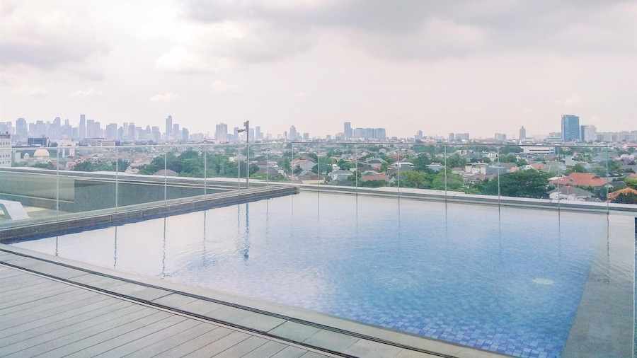 Modern Look And Comfy 2Br At Vasaka Solterra Apartment