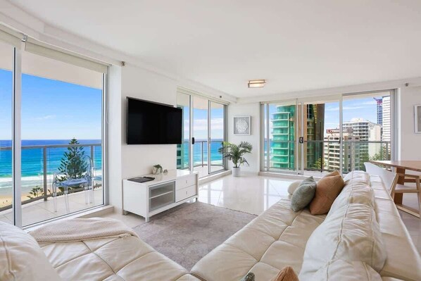 TV - 12F Peninsula (Surfers Paradise)
