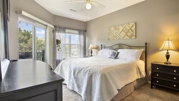4 bedrooms, desk, free WiFi, bed sheets