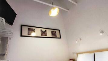 2 dormitorios, escritorio, tabla de planchar con plancha y wifi gratis