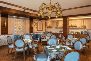 Restaurant - WelcomHeritage Grand Srinagar (Srinagar)