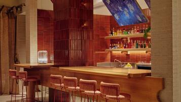 2 bars/lounges, rooftop bar