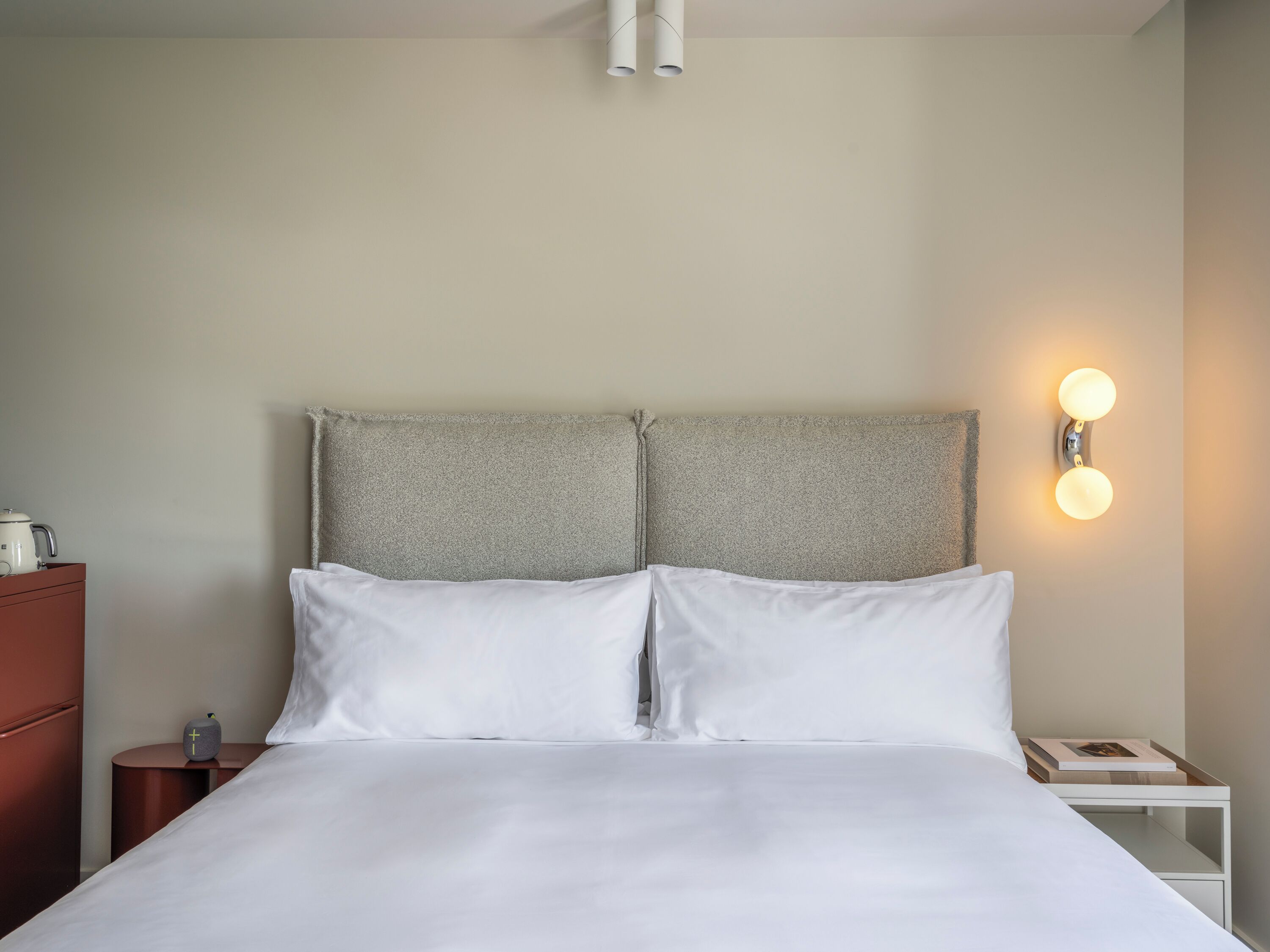 Egyptian cotton sheets, premium bedding, pillowtop beds, in-room safe