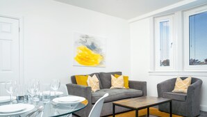Interior - Haywood by Central Serviced Apartments (Dundee City Council)