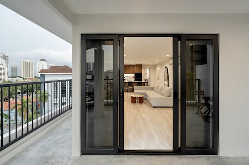 Codrington House - Boutique Apartments