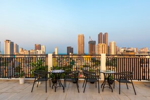 View from property - The Home Hotel & Apartment (Da Nang)