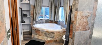 Soldotna Creek Lodge