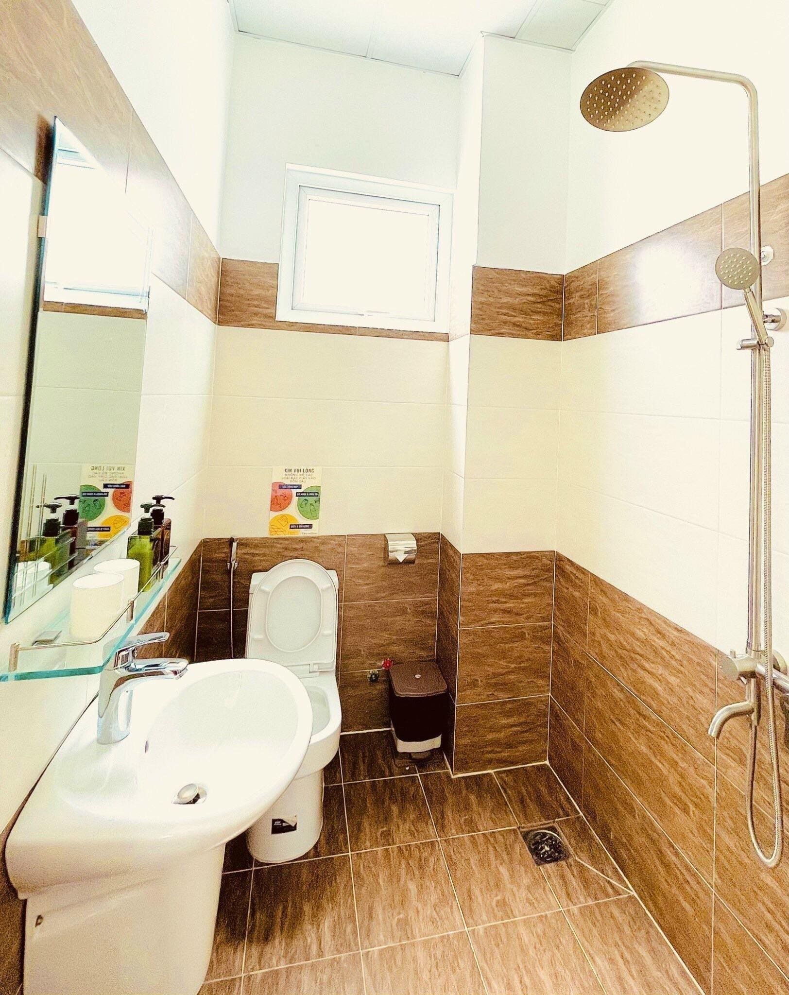 Shower, rainfall showerhead, designer toiletries, hair dryer