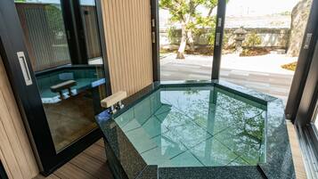 Villa (Uguisu) | Bathroom | Separate tub and shower, free toiletries, hair dryer, bidet