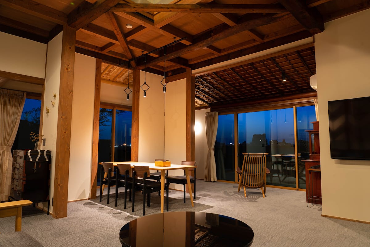 Villa (Tsubame) | Wohnbereich | 50-Zoll-Flachbildfernseher mit Digitalempfang, Fernseher