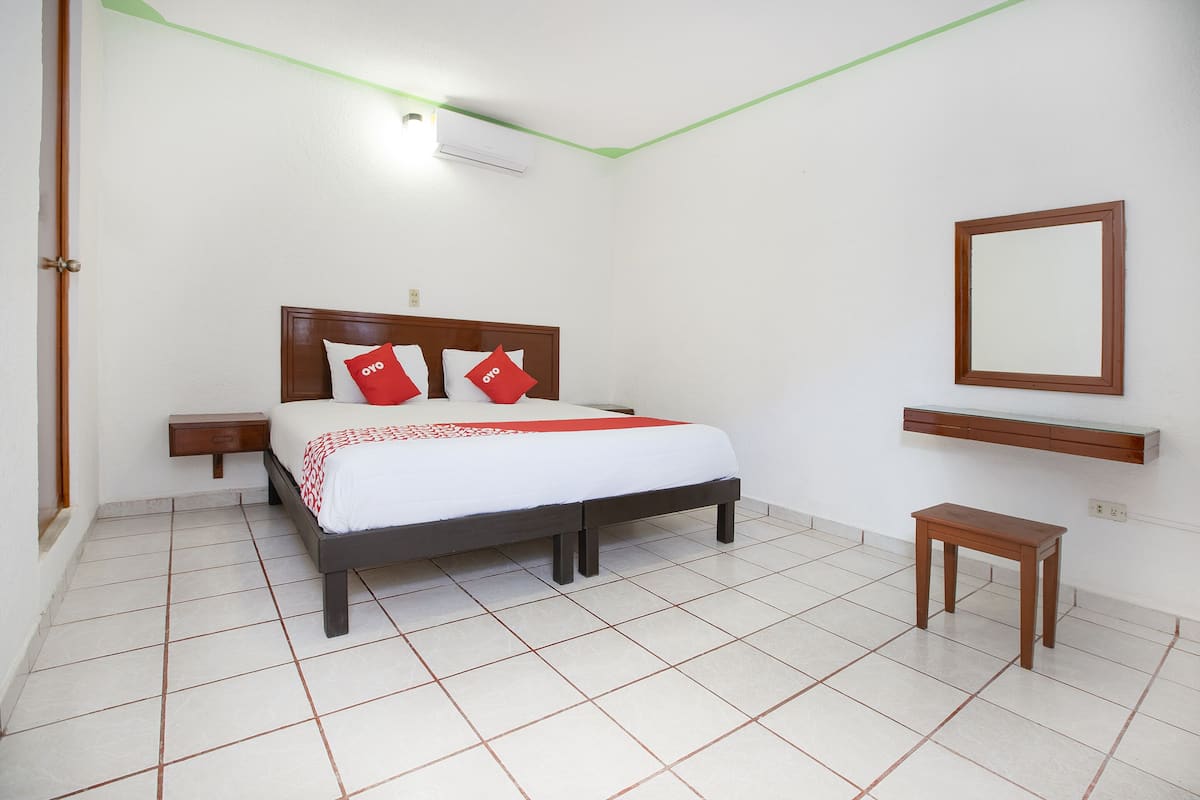 Superior Room | Soundproofing, WiFi (free), bed sheets
