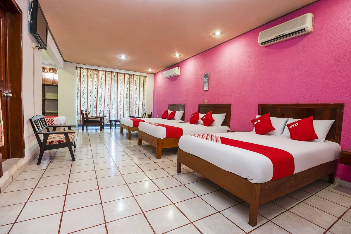 Standard Room (Four beds, with View) | Soundproofing, WiFi (free), bed sheets