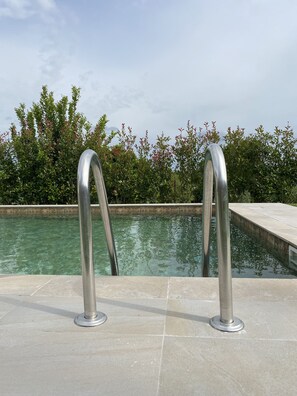 Piscine extérieure (ouverte en saison)