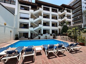 Front of property - Vallarta Sun Suites (Puerto Vallarta)
