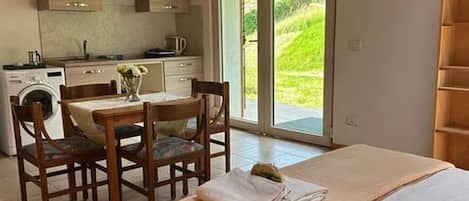 1 habitación, wifi gratis y ropa de cama