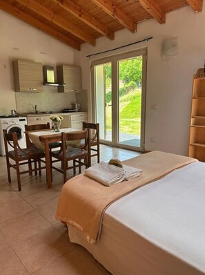 1 makuuhuone, ilmainen Wi-Fi, vuodevaatteet