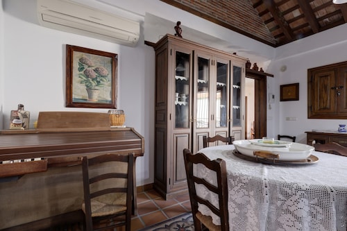 Villa 'Casa Jimena 2 Personas' with Private Pool, Wi-Fi and Air Conditioning