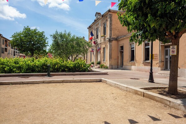 Exterior - Appartement avec piscine et cuisine d'été (Roquefort-la-Bédoule)