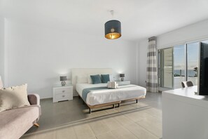 4 habitaciones, tabla de planchar con plancha y wifi gratis 