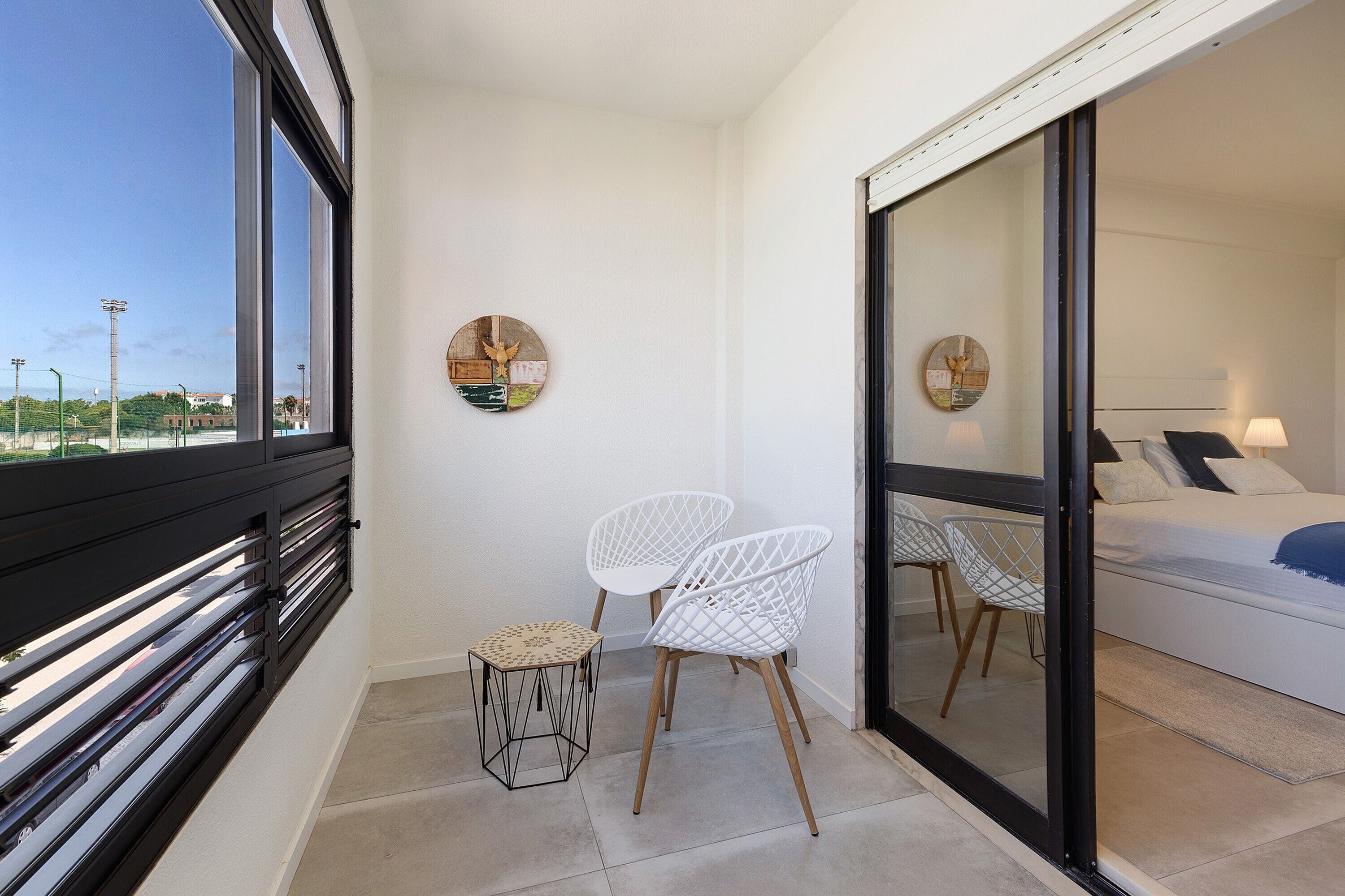 3 slaapkamers, een strijkplank/strijkijzer, gratis wifi, beddengoed