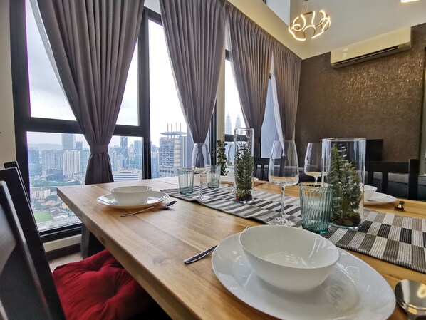 Deluxe Apartment | 3 bilik tidur, Wi-fi percuma