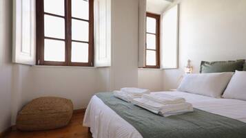 2 slaapkamers, een strijkplank/strijkijzer, gratis wifi, beddengoed