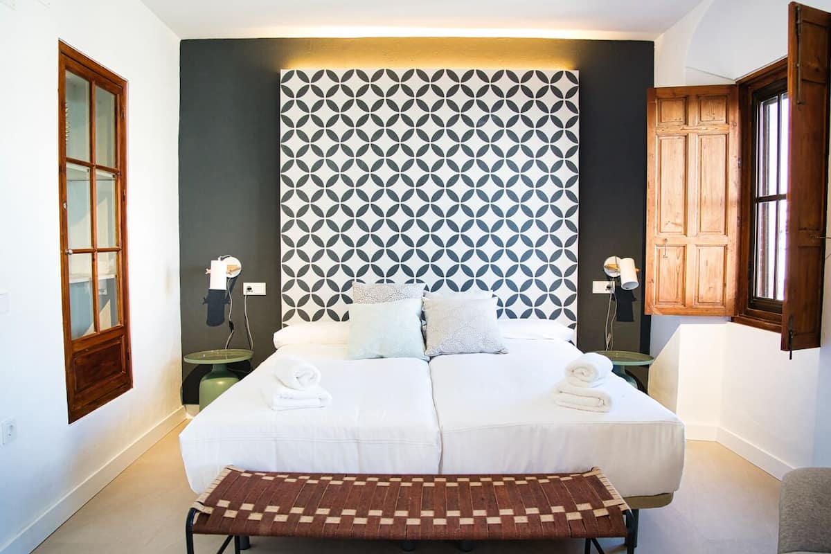 Doppia Exclusive | 2 camere, biancheria da letto di alta qualità, materassi in memory foam