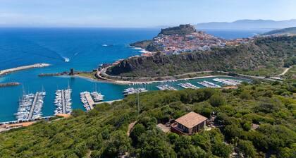 Holiday Home 'Hakéyah' with Sea View, Wi-Fi and Air Conditioning