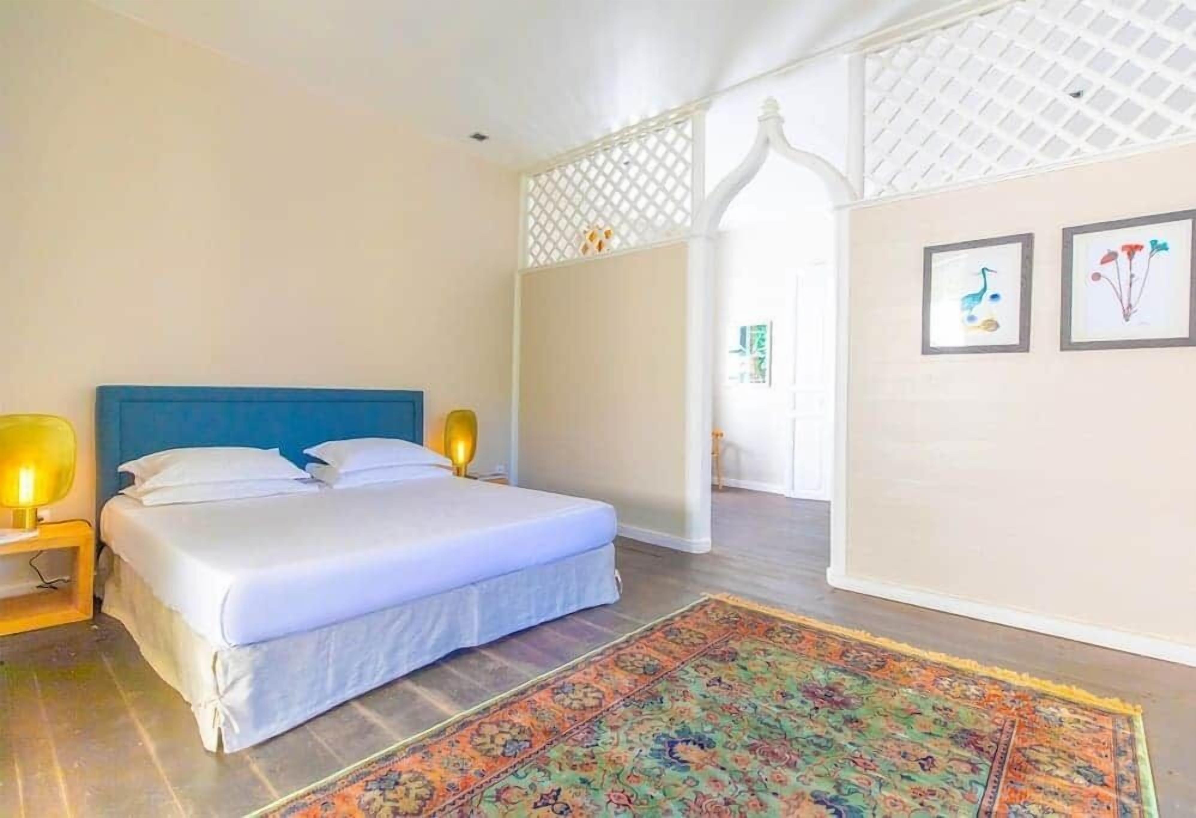 3 bedrooms, in-room safe, iron/ironing board, WiFi