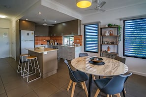Dining - ZEN NOMAD - 2BR Nightcliff Apartment (Nightcliff)