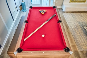 Games room - Beachy Bungalow: 3BR Home w/ Billiards/grill! (Jacksonville)