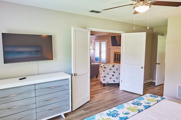 3 bedrooms, iron/ironing board, WiFi, bed sheets