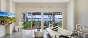 Stillwater Lakehouse - Waterfront with Spa
