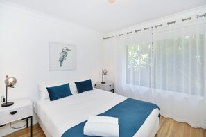 7 bedrooms, iron/ironing board, WiFi, bed sheets