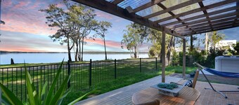 Parkway Lakehouse Buff Point