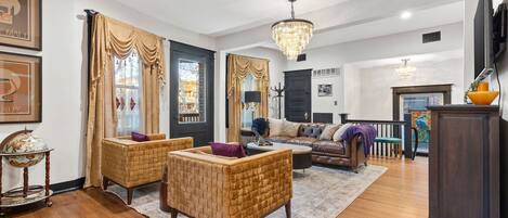 Smart-tv, pejs, kontorer