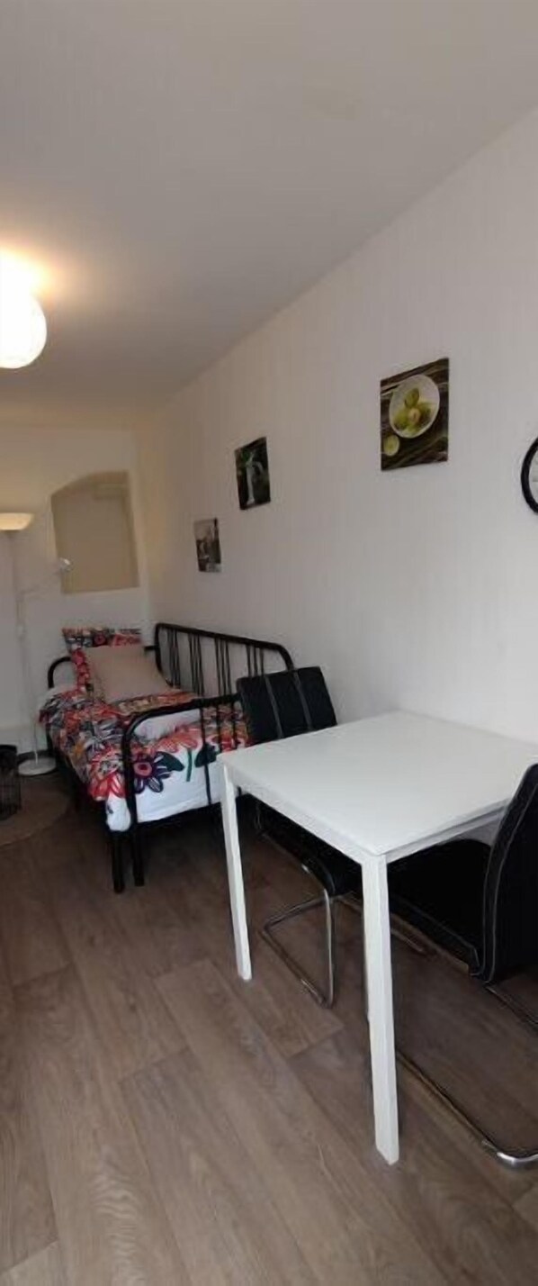1 bedroom, WiFi