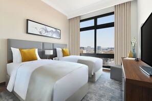 Frette Italian sheets, premium bedding, down duvets, Select Comfort beds - Le Mirage Downtown (Doha)
