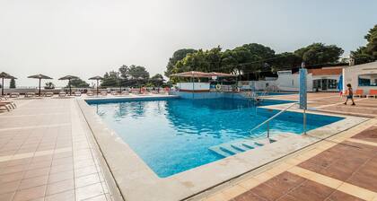 Apartamento 2 Quartos a 10min da Praia com Vista mar