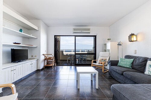 Apartamento 2 Quartos a 10min da Praia com Vista mar