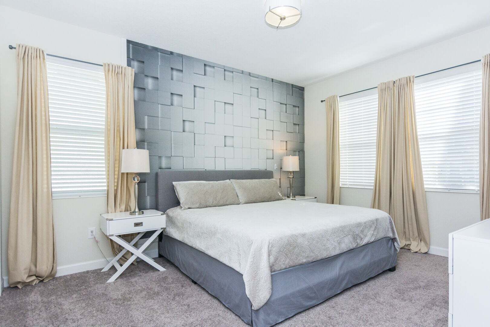 6 bedrooms, iron/ironing board, WiFi, wheelchair access