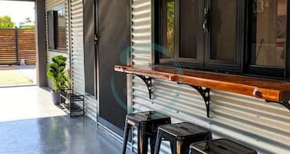 ZEN AT ROSEWOOD - 2BR Guesthouse & Pool