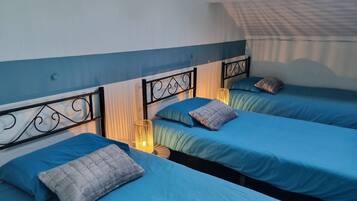 2 chambres, lit parapluie, Wi-Fi gratuit, draps fournis